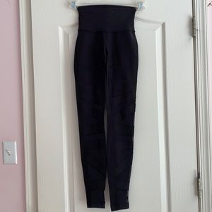 Black mesh Lululemon leggings